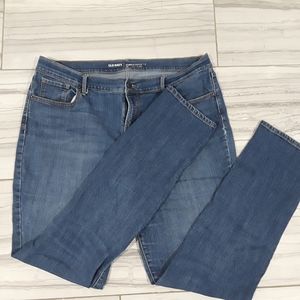 Old Navy curvy profile straight leg Jean's sz. 16